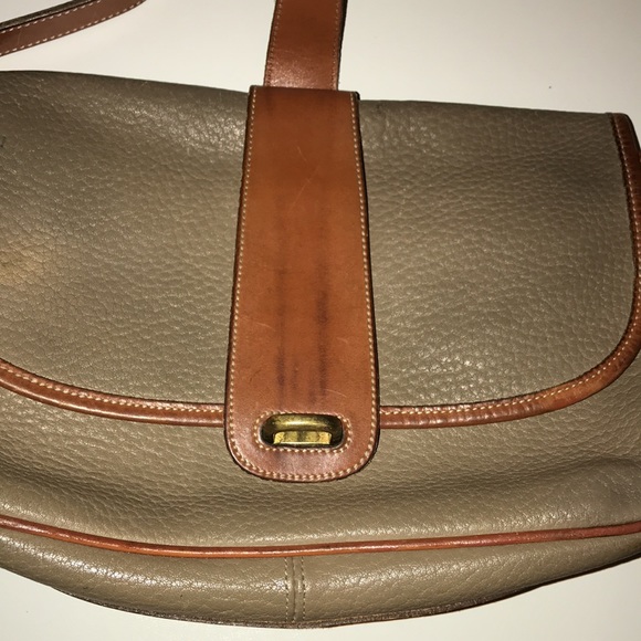 Vintage Dooney and Bourke flap bag - Picture 4 of 16